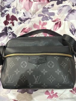 Louis Vuitton Monogram LV Messengwr Bag - 3