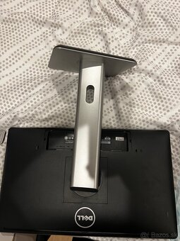 DELL MONITOR 24 - 3