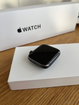 Apple Watch SE 44 - 3