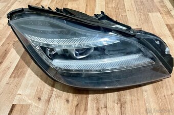 Mercedes w218 cls predne svetlo ILS led - 3