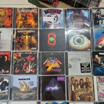 CD-čka...IN EXTREMO,WITHIN TEMPTATION,MELTDOWN,RICHTHOFEN,TW - 3