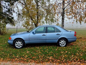 Mercedes - Benz C220 - 3