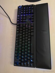 Razer Huntsman Elite US - 3