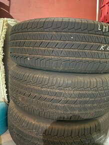 Land Rover 235/65 r17 - 3