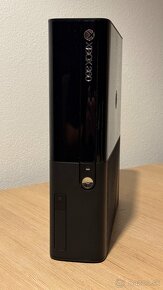 XBOX 360 500GB + Kinect + ovladac + volant - 3