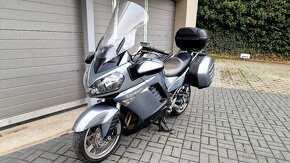 Kawasaki GTR 1400 2008 - 3