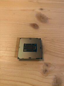 Intel Xeon E3-1225V6 - 3