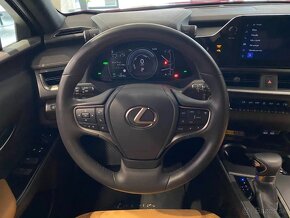 Lexus UX 250H Business Tech - 3