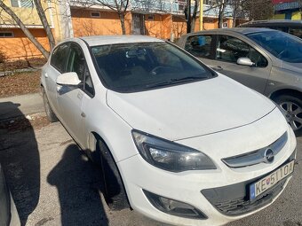 Predám opel astra j - 3