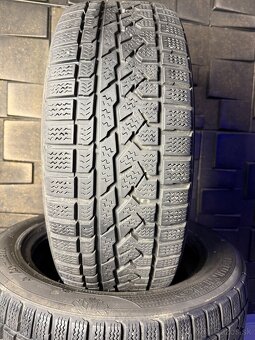 225/55R18 KUMHO I’ZEN RV Asymetric - 3