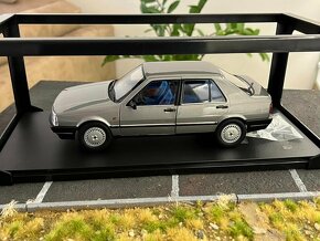 1:18 1985 FIAT Croma 2.0 Turbo IE - Polar Grey - Mitica - 3