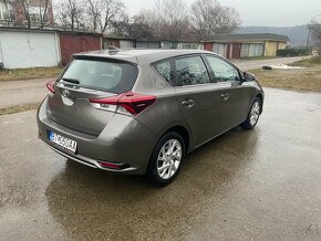 Toyota Auris 1.6 Valvematic - 3