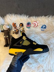 Jordan 4 - 3