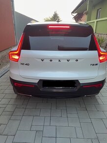 Volvo XC40 T5 AWD R - Design A/T - 3