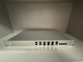 Ubiquiti us-16-xg - 3