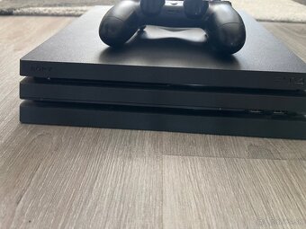 PS4 Pro 1TB - 3