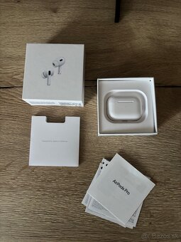 Používané Apple AirPods 2nd gen - 3