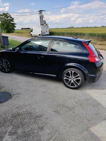 VOLVO C30 - 3