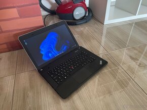 15"/Lenovo/Notebook/i5-4200/8GB RAM/256GB SSD/2x Grafika - 3