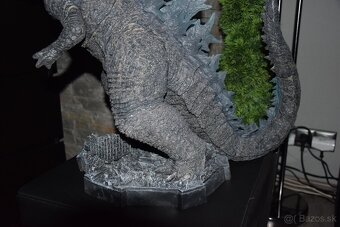 Figurka Godzilla LED podsvietenie - 3