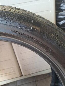 Predam 4x letne pneu Hankook Ventus S1 evo2 suv 235/50r19 - 3