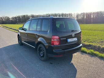 VW TOURAN 1.9 TDI DSG 2007 - 3