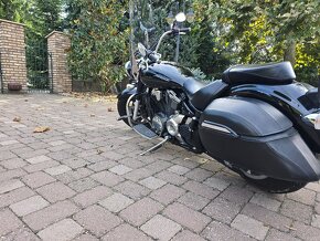 Yamaha XVS 1300 A - 3