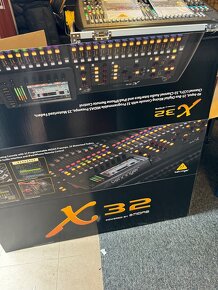 BEHRINGER X32 + FLIGHT Pro CASE - 3