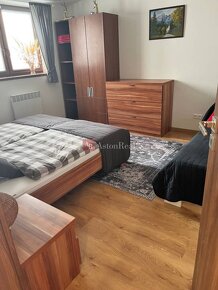 Exkluzívne Na predaj 2 izb. apartmán s krbom v AD Panoráma - - 3