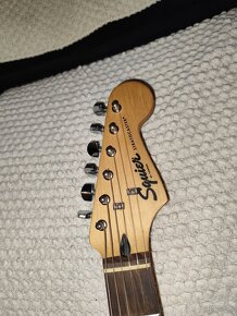 ELEKTRICKÁ GITARA FENDER SQUIER STRATOCASTER - 3