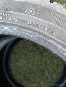 Predám  255/40 R19 zimné pneu 2ks - 3