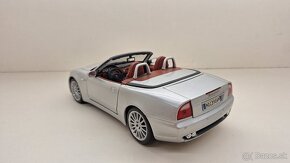 1:18 MASERATI SPYDER - 3