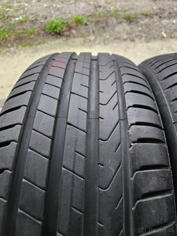 225/45 R18 - 3