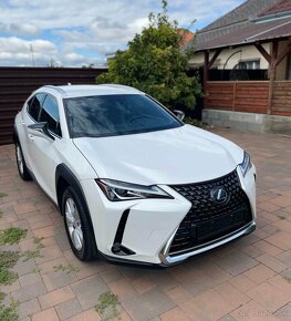 TOP STAV Lexus UX Business Edition - Hybrid 10/2020 - 3