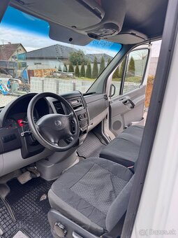 VW CRAFTER 2,5  12/2012 - 3