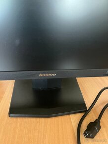 Lenovo monitor 24" ThinkVision LT2423 - 3