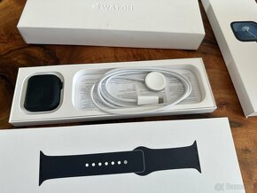 Apple Watch 9 45mm Midnight nenosené - 3