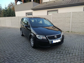 Volkswagen Touran 1,9 TDI  Black Line 6-st. Manuál - 3