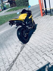 Yamaha yzf r1 rn12 - 3