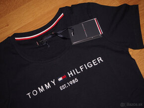 Tommy Hilfiger dámske tmavomodré tričko - 3
