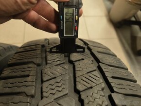 Zimné Michelin Agilis Alpin 235/60/17c 117/115R - 3