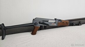 AK-47S - 3