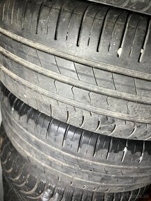 195/65 R15 - 3