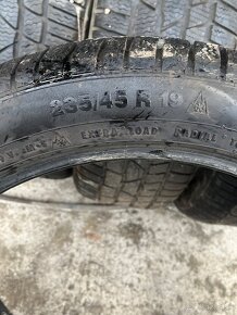 Sada zimnych pneumatík Continental 235/45 R19 - 3