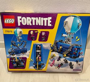 LEGO® Fortnite 77073 Battle Bus - 3