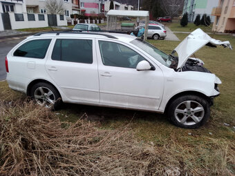 Havarova skoda octavia combi 2 tdi v celku nutny prepis - 3