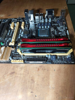 ASUS B85-PLUS + i5 4690 +  16 GB DDR3 - 3