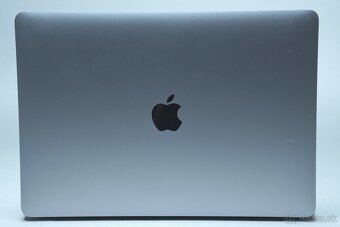 ZÁRUKA/MacbookAir 13.3"/I5 1.6GHZ/8GB RAM/128GB SSD/CZ - 3