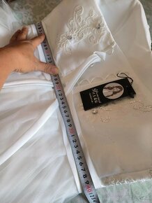 Svadobné / Slávnostné krátke biele čipkované korzetové šaty - 3
