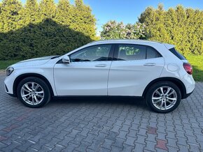 Mercedes-Benz GLA 200 d 4MATIC A/T 48000km - 3